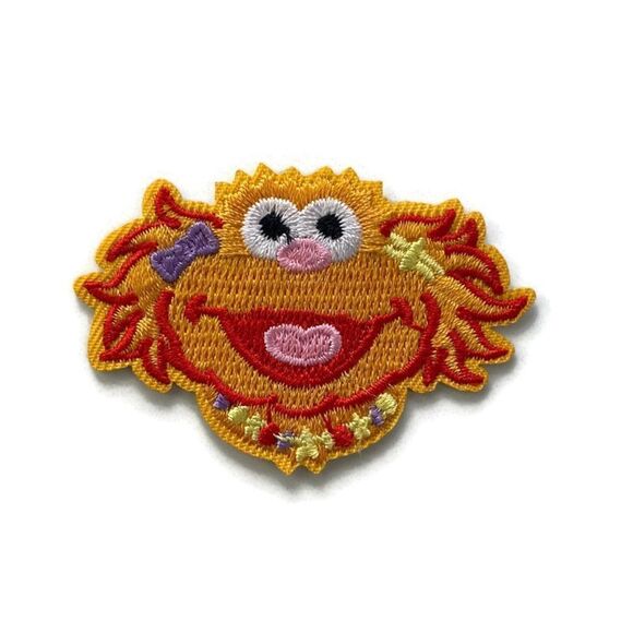 Zoe Embroidered Patch - Picture 1 of 3